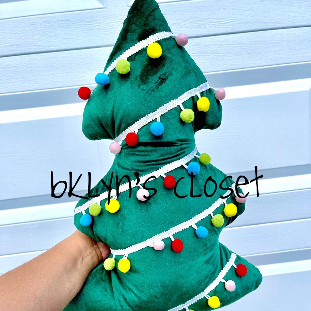 Christmas tree pillow